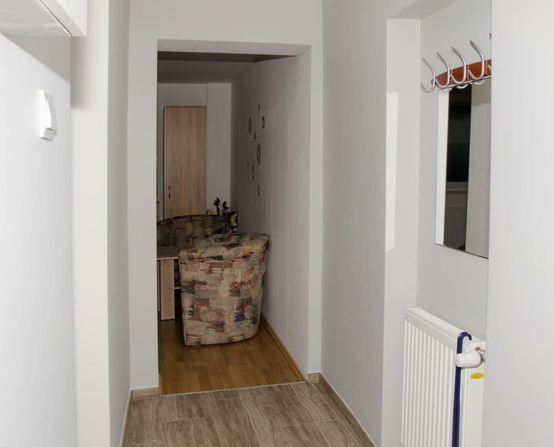 Atena Rumia Exteriör bild